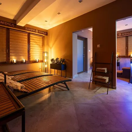 Bozena Jacuzzi & Sauna 3*