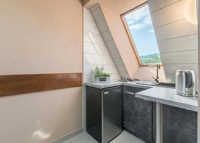 住宿加早餐酒店 Bozena Jacuzzi & Sauna