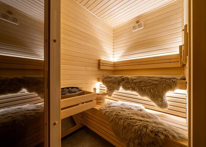 Bozena Jacuzzi & Sauna 3*